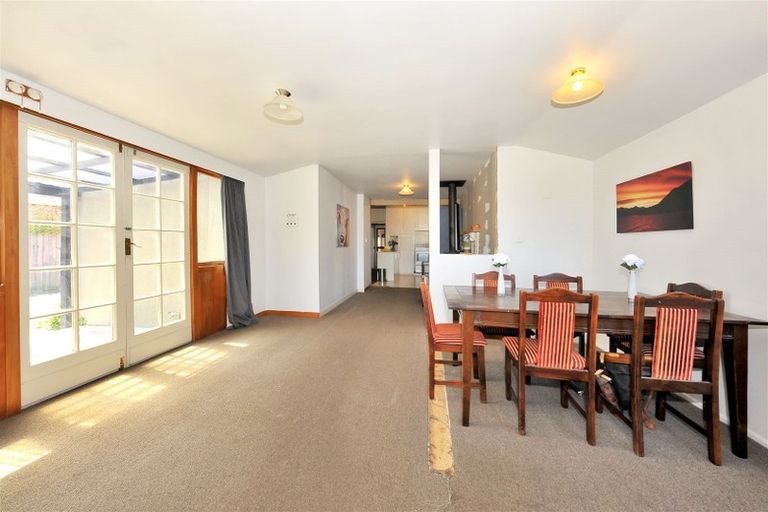 Photo of property in 10 Burwood Road, Burwood, Christchurch, 8083