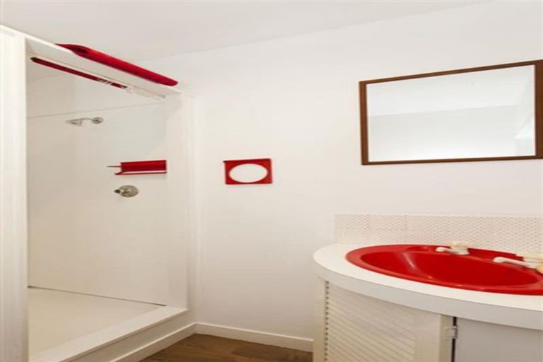 Photo of property in 4 Wakanui Street, Birkenhead, Auckland, 0626