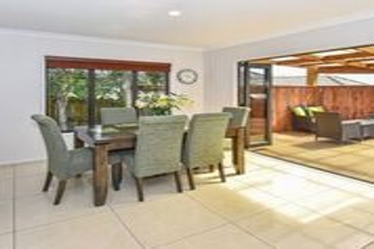 Photo of property in 318 Hill Road, The Gardens, Auckland, 2105