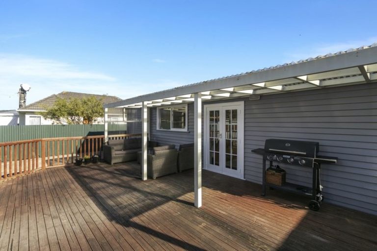 Photo of property in 60 Westminster Road, Wainuiomata, Lower Hutt, 5014