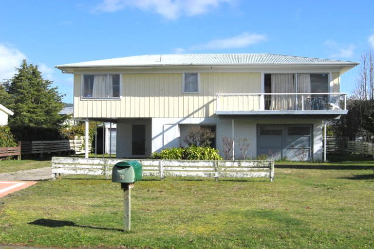 Photo of property in 8 Ogilvie Road, Kinloch, Taupo, 3377