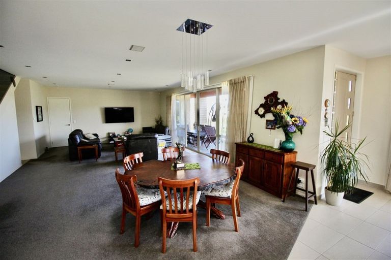 Photo of property in 22 Aquila Drive, Whitianga, 3510