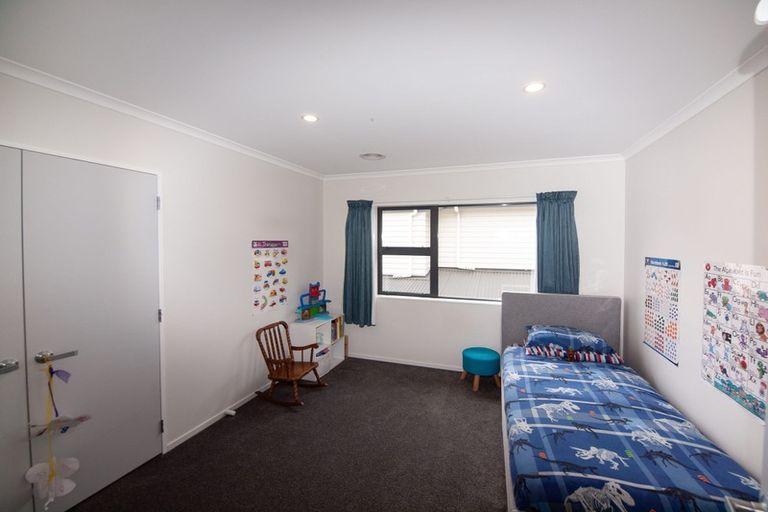 Photo of property in 61 Melksham Drive, Churton Park, Wellington, 6037