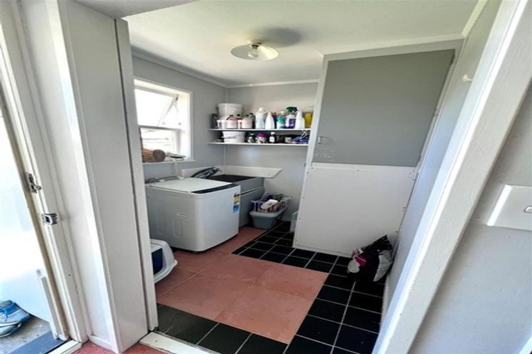 Photo of property in 95 Universal Drive, Henderson, Auckland, 0610