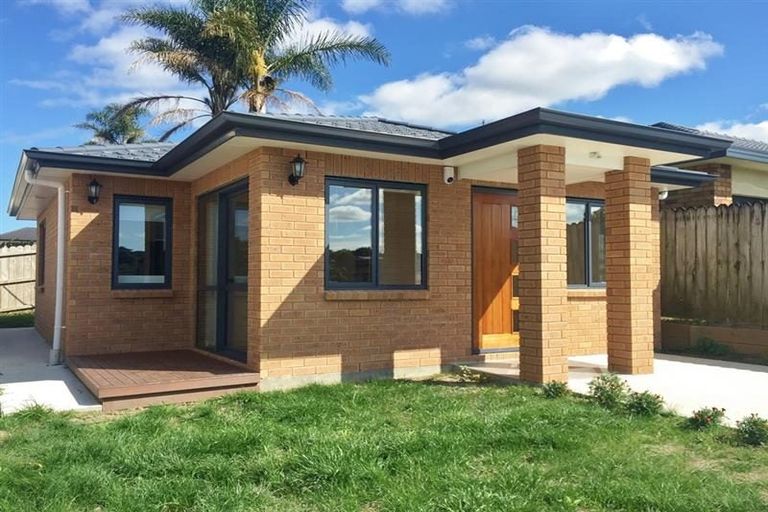 Photo of property in 20 Chieftain Rise, Goodwood Heights, Auckland, 2105