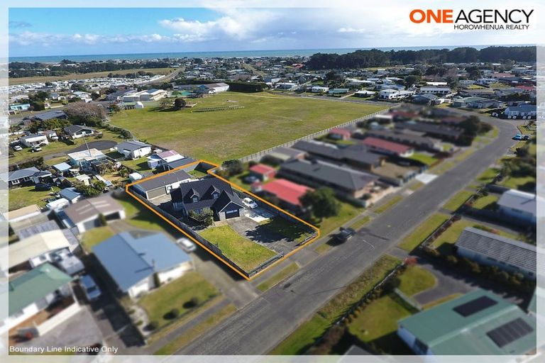 Photo of property in 24 Thomas Place, Foxton Beach, Foxton, 4815