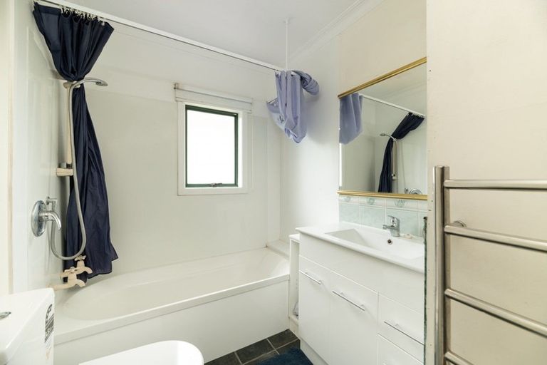 Photo of property in 2 Cambridge Road, Judea, Tauranga, 3110