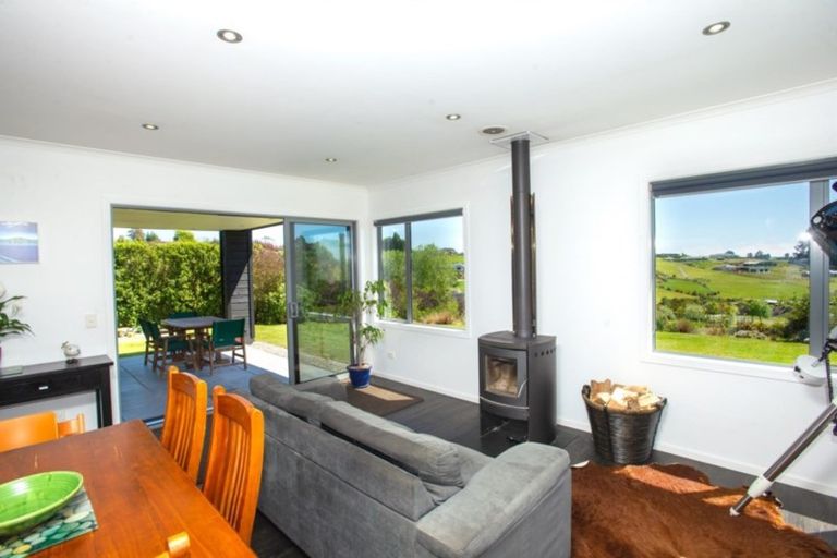 Photo of property in 2 Kapuka Lane, Redwood Valley, Richmond, 7081