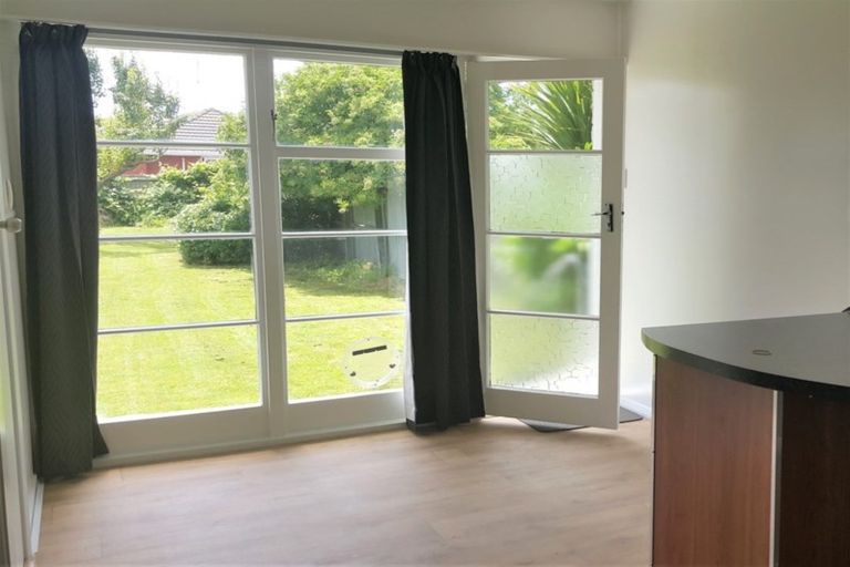 Photo of property in 10a Epsom Road, Sockburn, Christchurch, 8042