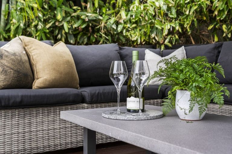 Photo of property in 71a Neil Avenue, Te Atatu Peninsula, Auckland, 0610