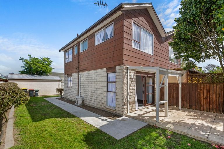 Photo of property in 4/14 Peer Street, Upper Riccarton, Christchurch, 8041