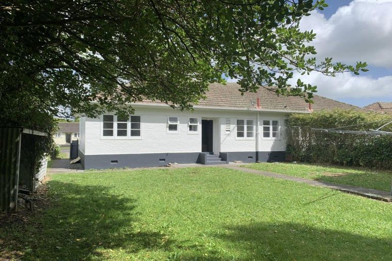 Photo of property in 7/9 Bell Street, Marton, 4710