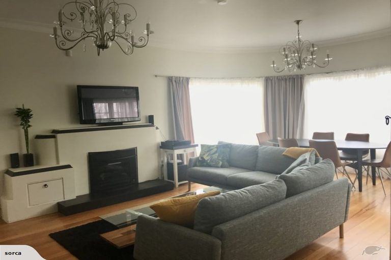 Photo of property in 2 Fairfield Road, Fairfield, Hamilton, 3214