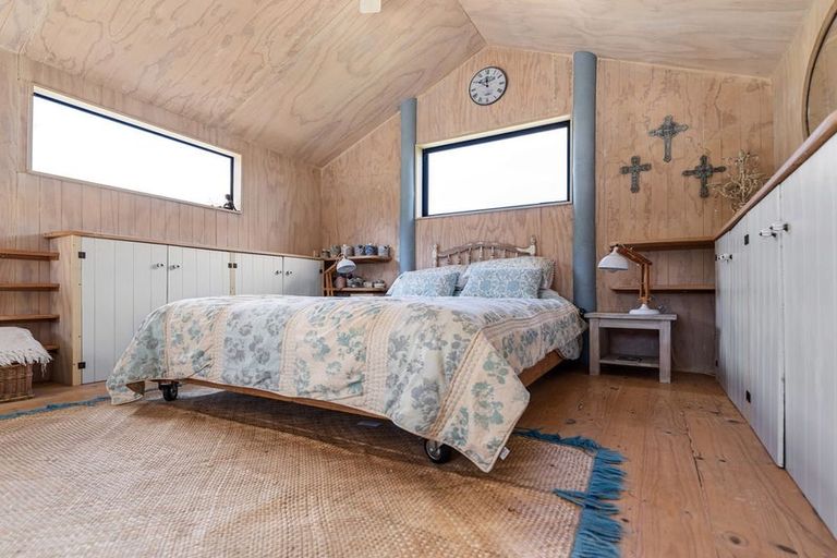 Photo of property in 76 Top Town Place, Coromandel, 3506