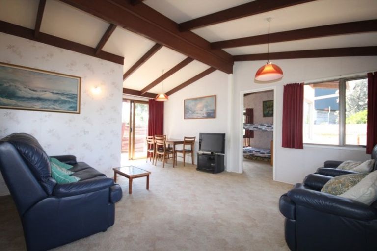 Photo of property in 17 Mccall Avenue, Pauanui, Hikuai, 3579