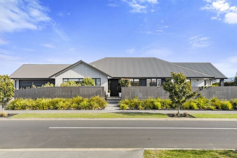 Photo of property in 2 Pimelea Street, Papamoa Beach, Papamoa, 3118