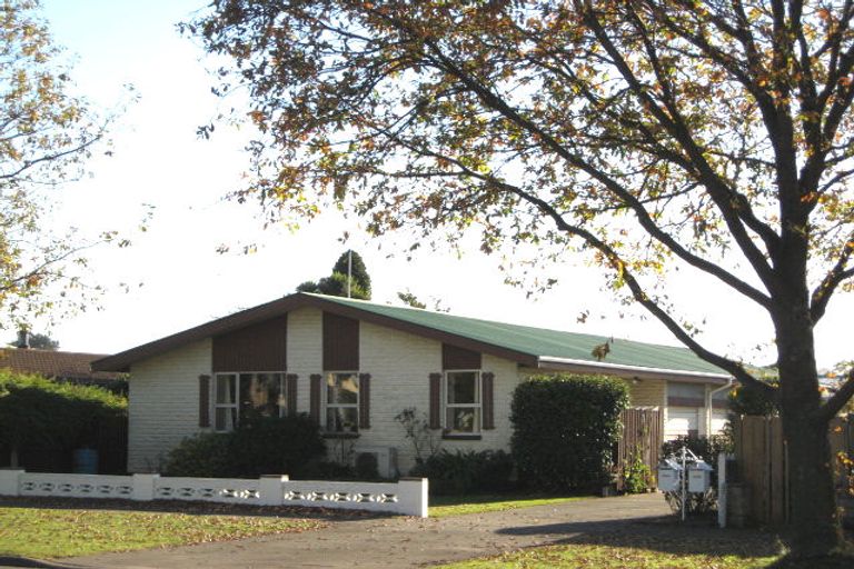 Photo of property in 2/200 Halswell Road, Hillmorton, Christchurch, 8025