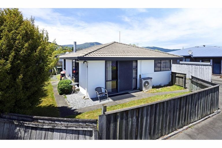 Photo of property in 56 Parkers Road, Tahunanui, Nelson, 7011