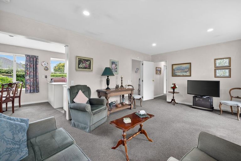 Photo of property in 1/193 Wairakei Road, Bryndwr, Christchurch, 8053