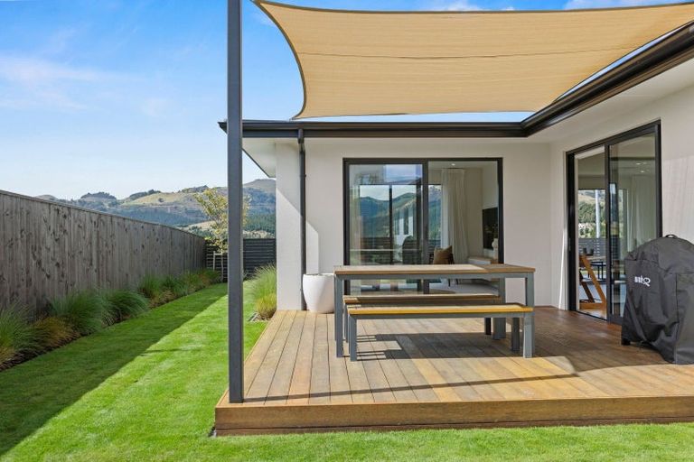 Photo of property in 10 Eaglesfield Close, Westmorland, Christchurch, 8025