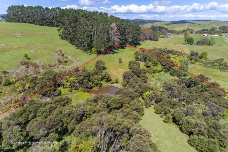 Photo of property in 1310 Old North Road, Helensville, 0875