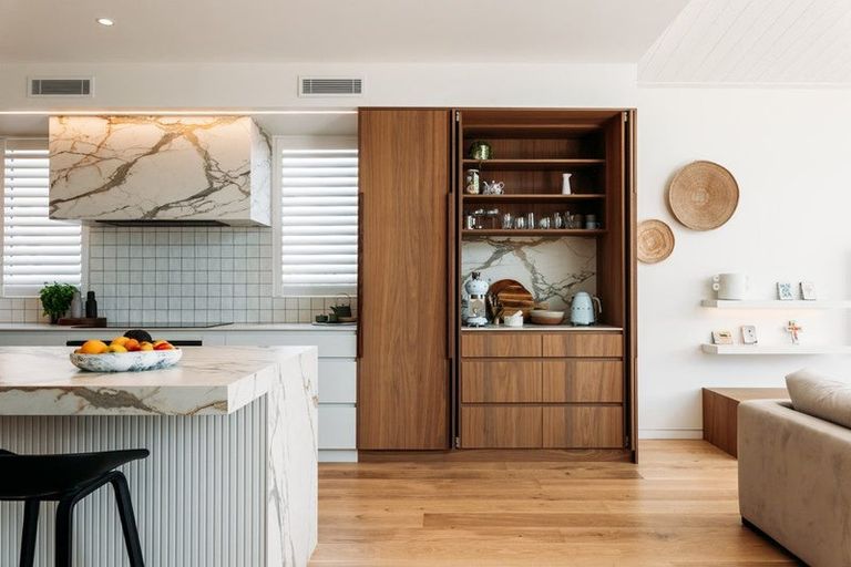 Photo of property in 57 Roxburgh Street, Mount Victoria, Wellington, 6011