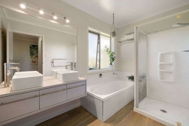 Photo of property in 11 Shadbolt Drive, Leamington, Cambridge, 3432