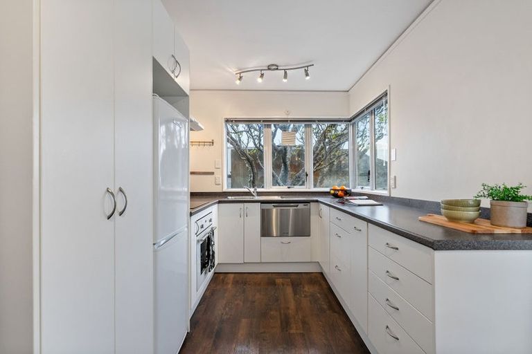 Photo of property in Iona Towers, 202/140 Abel Smith Street, Te Aro, Wellington, 6011