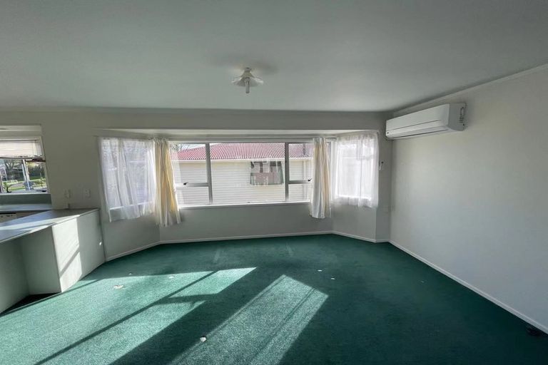 Photo of property in 108a Royal Road, Massey, Auckland, 0614