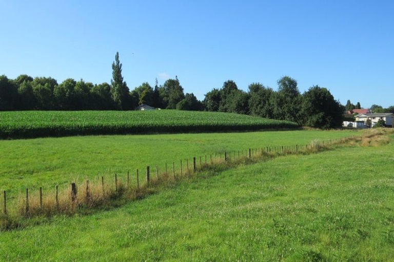 Photo of property in 6 Seales Road, Morrinsville, 3374