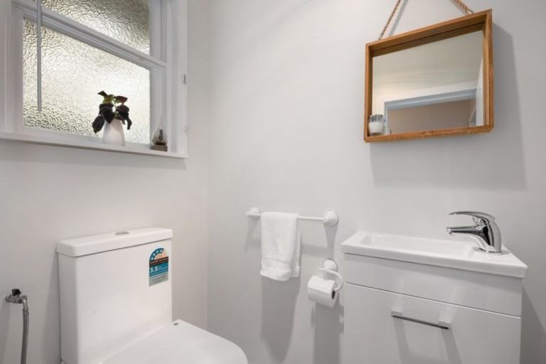 Photo of property in 27 Maclean Street, Wallaceville, Upper Hutt, 5018