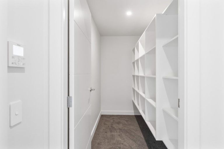 Photo of property in 7 Pihoihoi Close, Waikanae, 5036