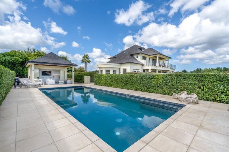 Photo of property in 204 Broomfields Road, Whitford, Howick, 2571