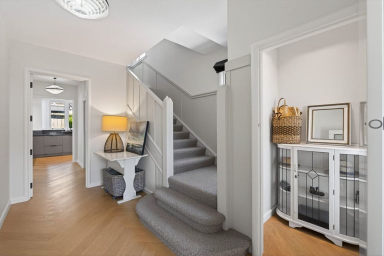 Photo of property in 48 Brougham Street, Nelson South, Nelson, 7010