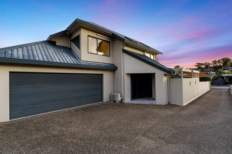 Photo of property in 154a Nile Road, Milford, Auckland, 0620