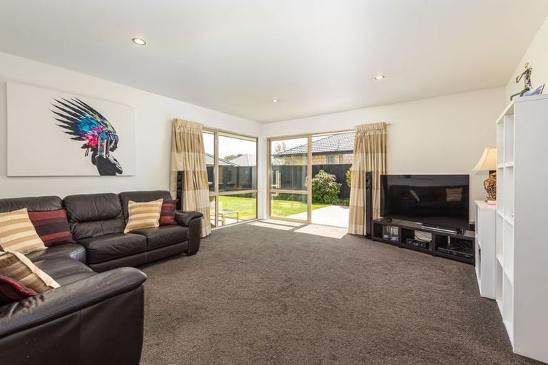 Photo of property in 6 Bayliss Close, Northwood, Christchurch, 8051