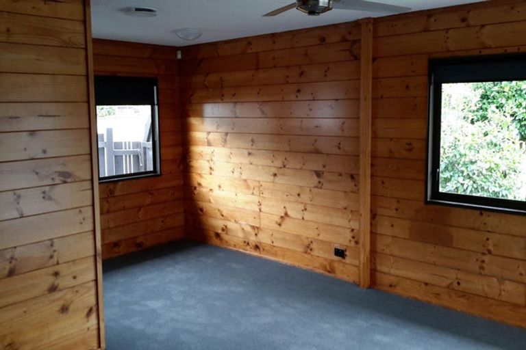 Photo of property in 1/70 Carnoustie Drive, Wattle Downs, Auckland, 2103