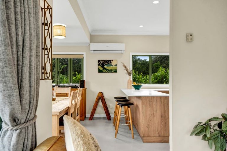 Photo of property in 1185b South Road, Oakura, 4314