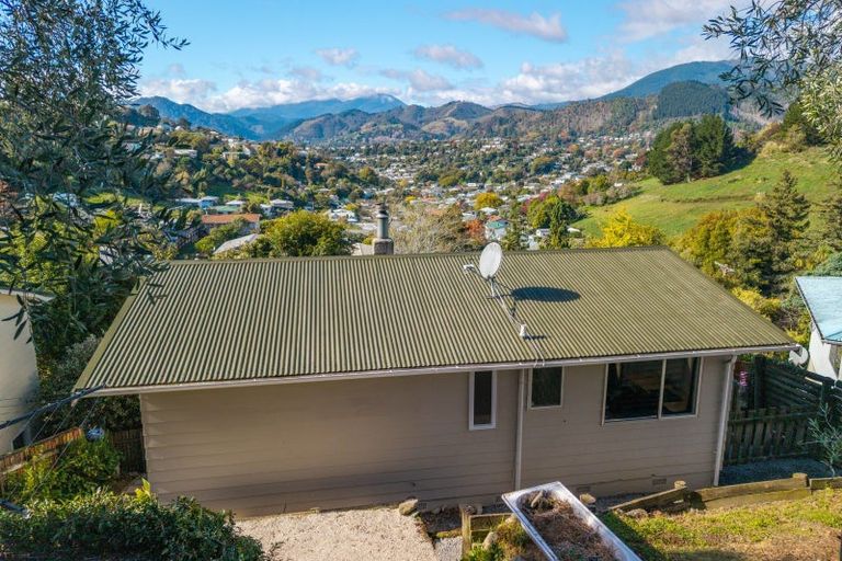 Photo of property in 39 Toi Toi Street, Toi Toi, Nelson, 7010