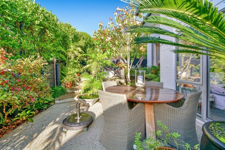 Photo of property in 96 Arran Point Parade, Orewa, 0931