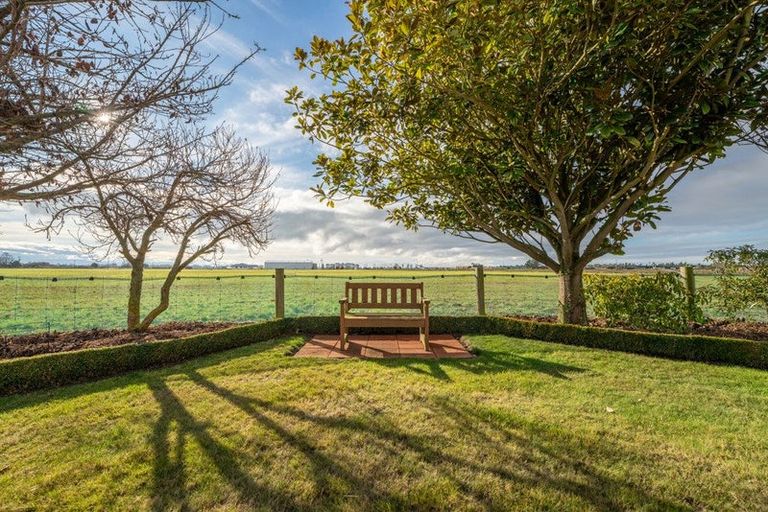 Photo of property in 288 Pleasant Point Highway, Levels, Timaru, 7975