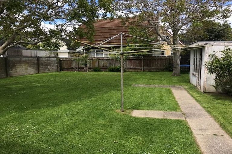 Photo of property in 22 Witako Street, Epuni, Lower Hutt, 5011