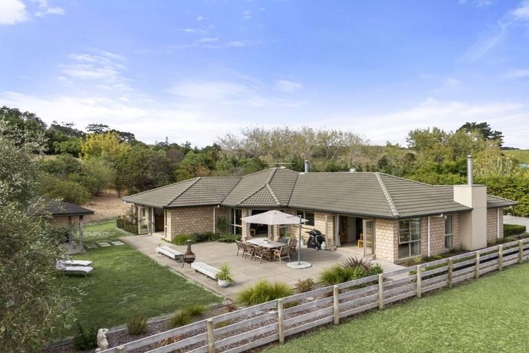 Photo of property in 237 Stoney Creek Road, Kaukapakapa, 0873