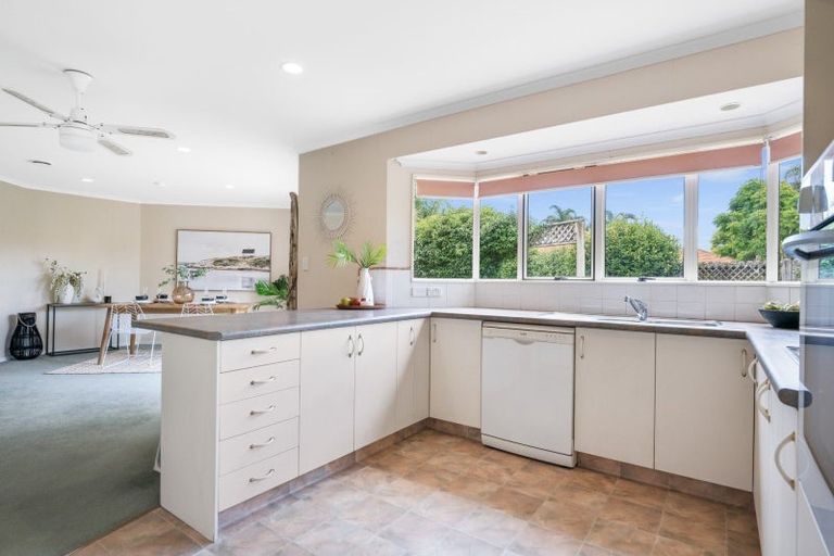 Photo of property in 27 Montego Drive, Papamoa Beach, Papamoa, 3118