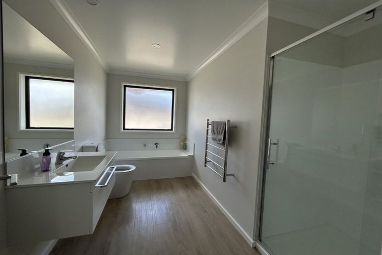 Photo of property in 2 Pakati Lane, Papamoa, 3118