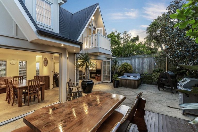 Photo of property in 18a Clarke Road, Onehunga, Auckland, 1061