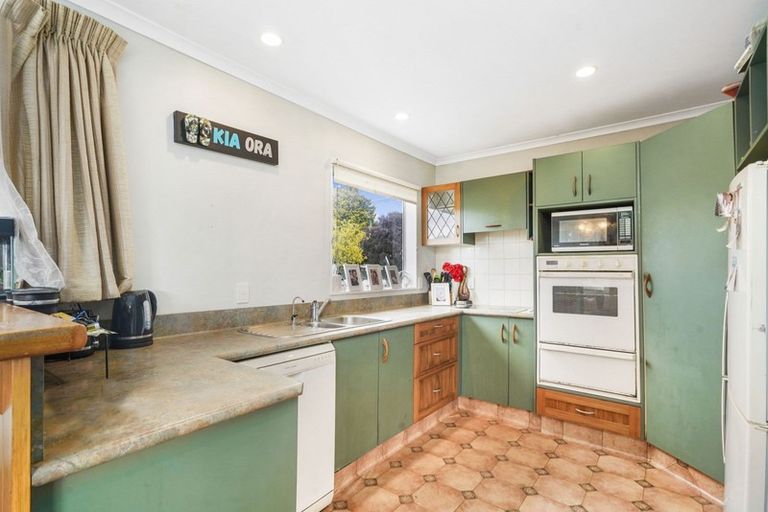 Photo of property in 15 Odette Street, Bader, Hamilton, 3206