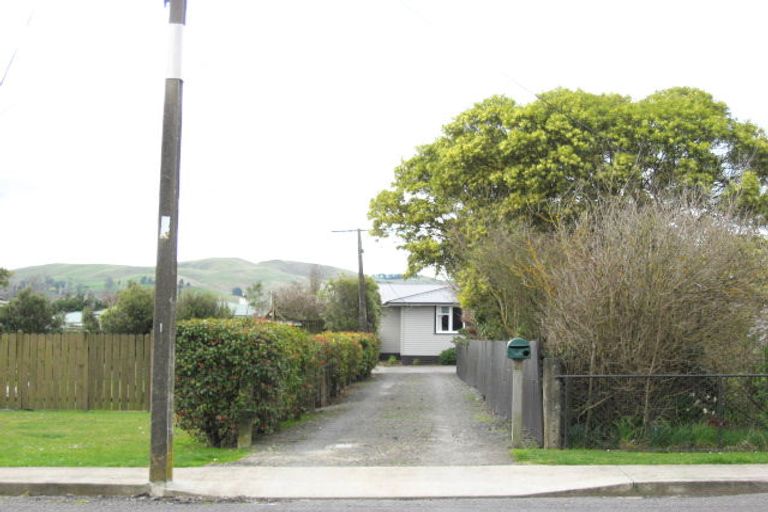 Photo of property in 16a Woburn Street, Waipukurau, 4200