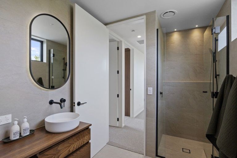 Photo of property in 26d Bryndwr Road, Fendalton, Christchurch, 8052