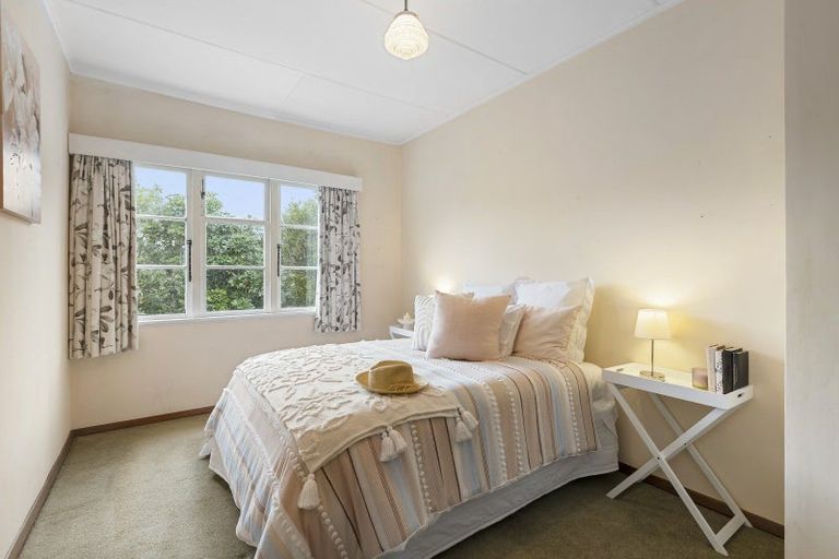 Photo of property in 14 Warwick Street, Wilton, Wellington, 6012